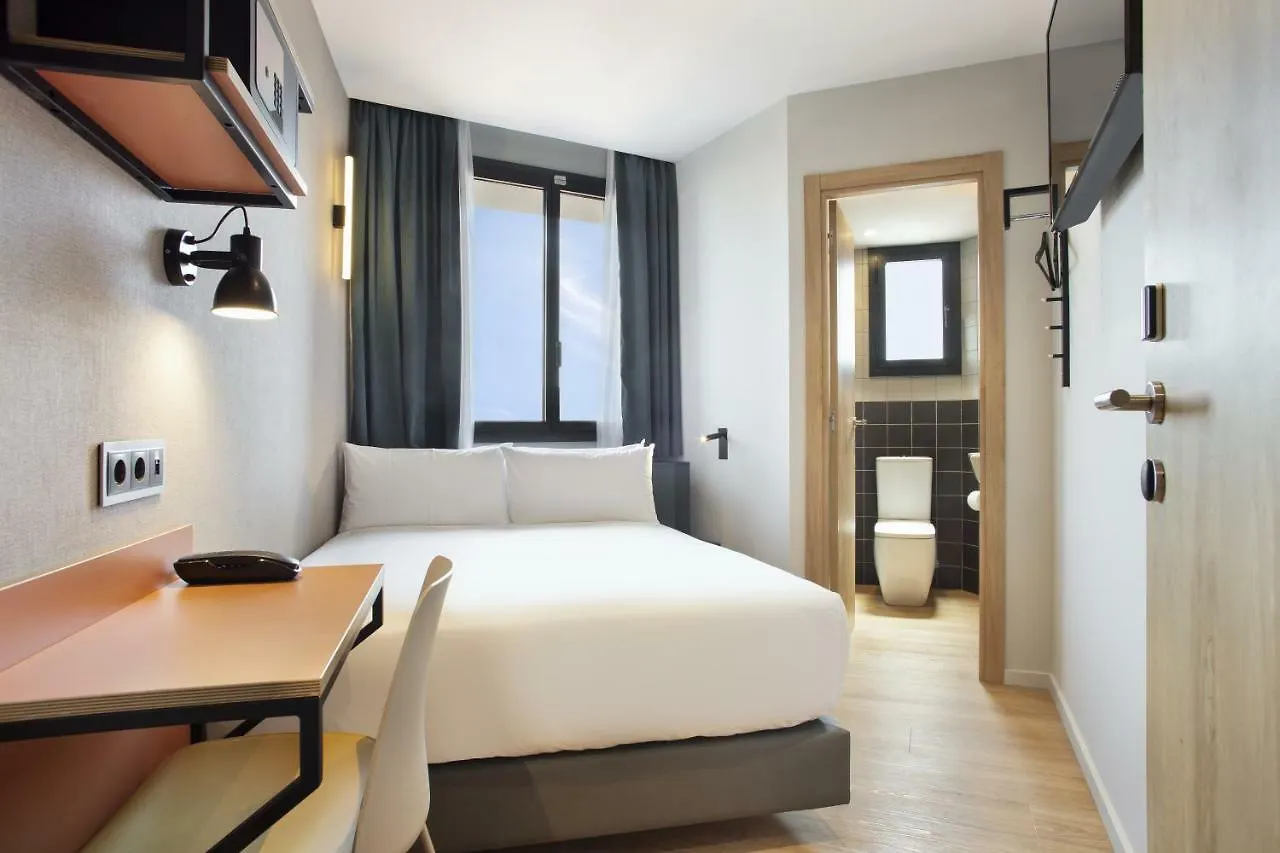 Hotel Brick ברצלונה ספרד