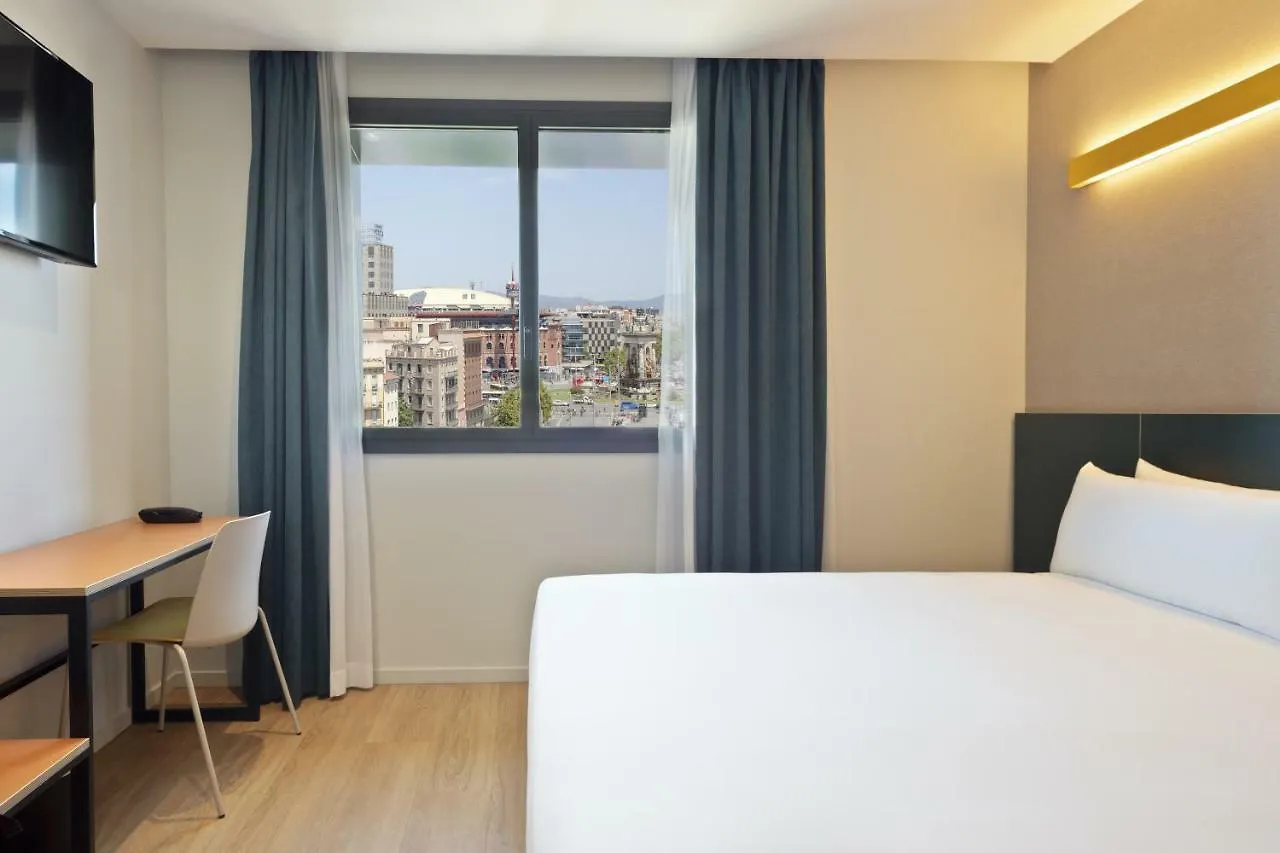 Hotel Brick Barcelona 2*,